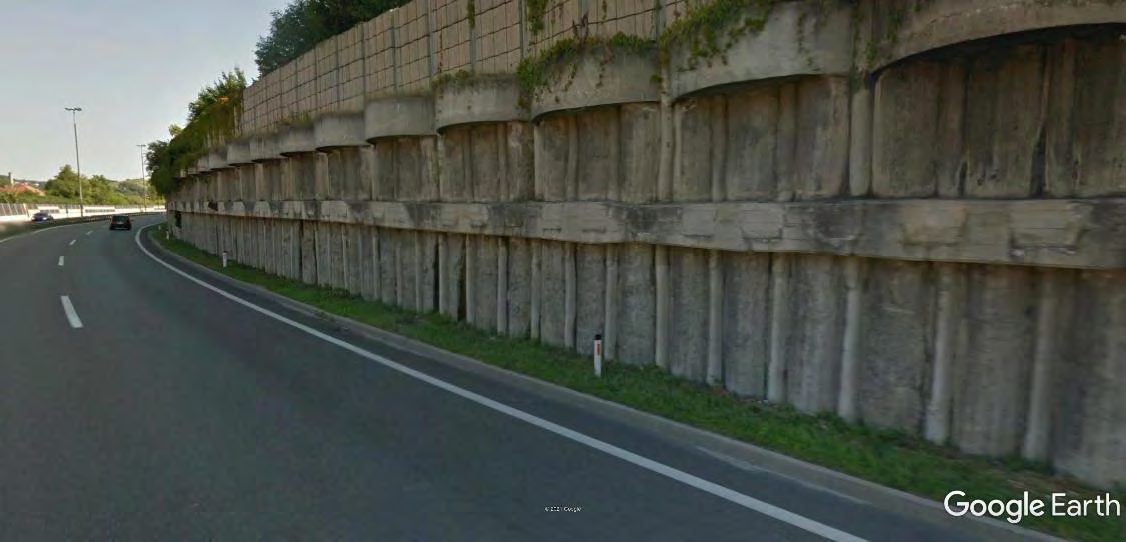 Slika 2: Pilotna stena na HC skozi Maribor v Košakih. (Google Earth)